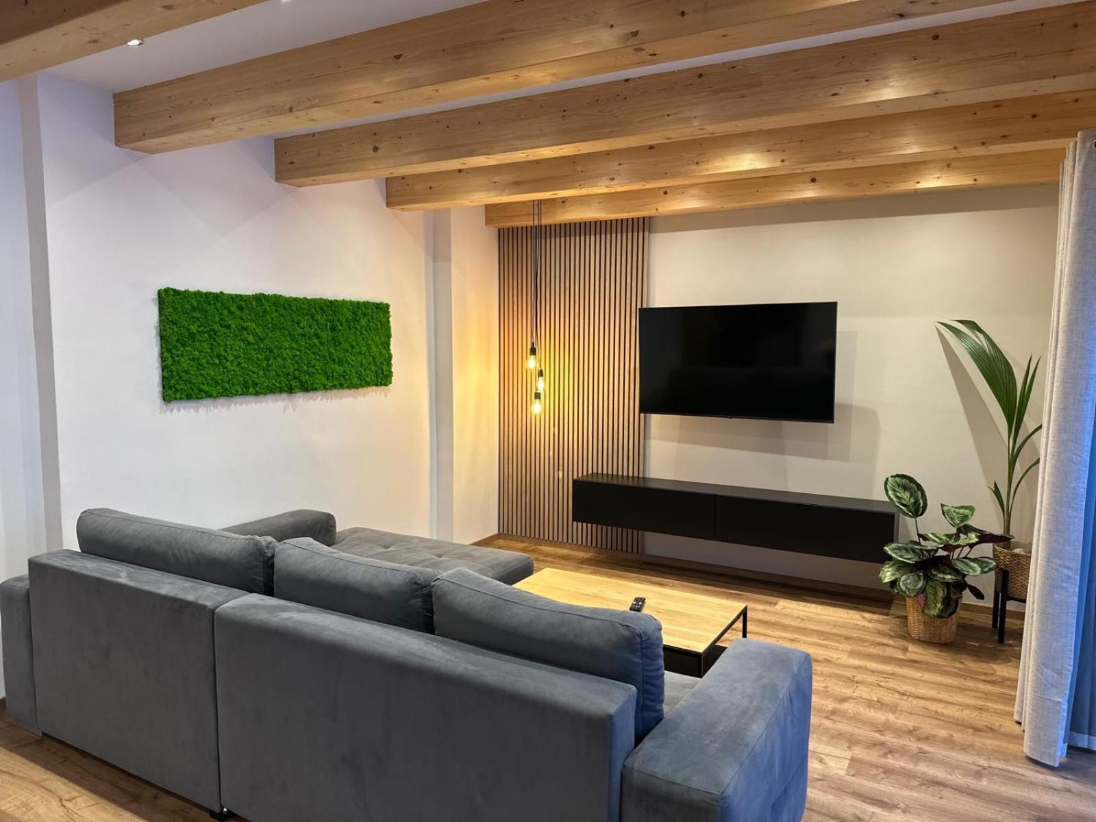 Alploft Top2 Apartment *